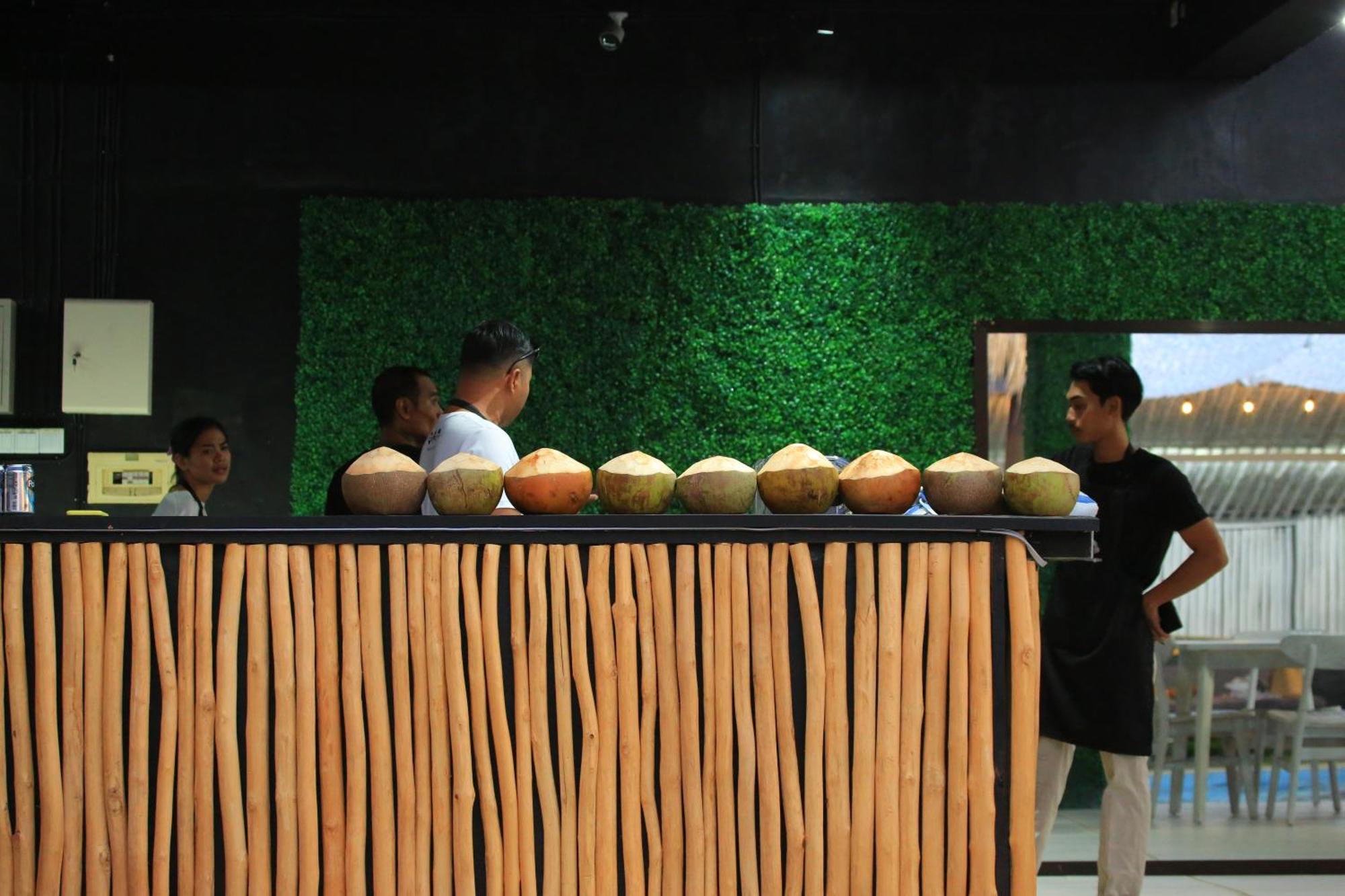 3 Monkeys Lembongan Studio Apartments Gym Recovery Centre Exterior photo